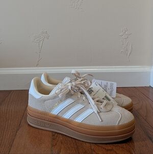 NEW Adidas Gazelle Bold Sneakers